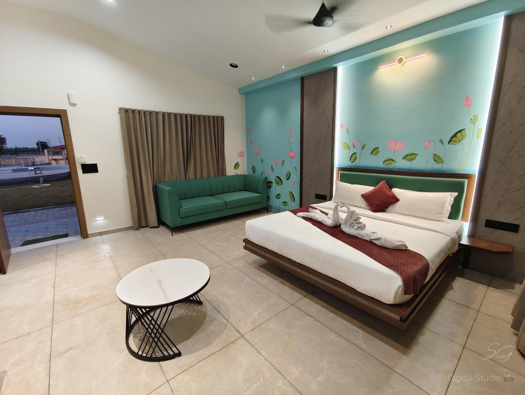 Shree Jalaram Resort Kodāe Exterior foto