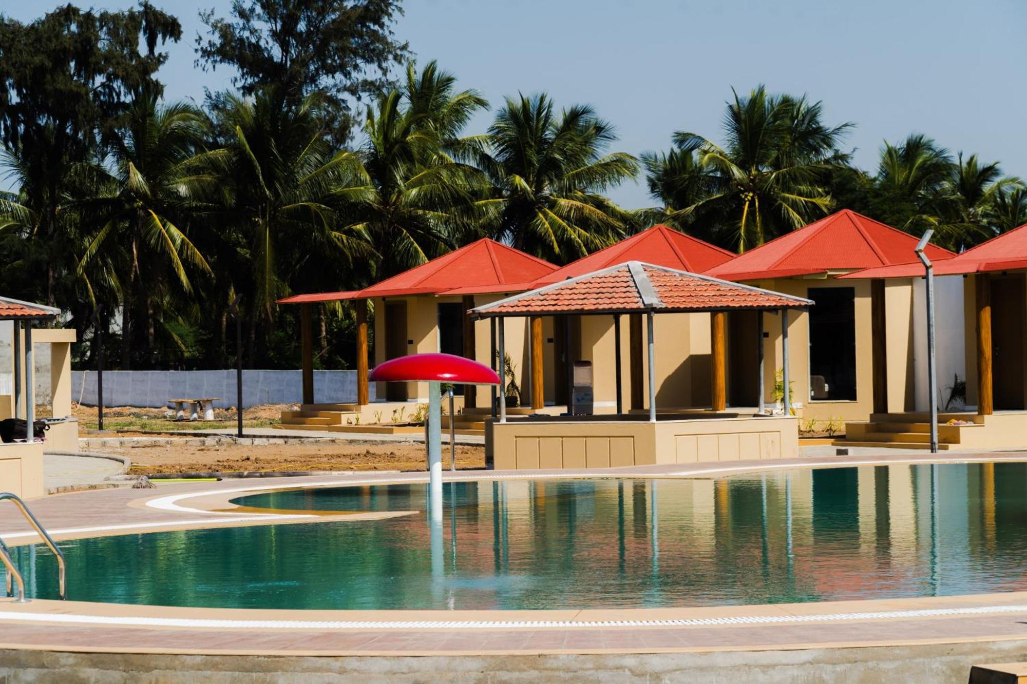 Shree Jalaram Resort Kodāe Exterior foto